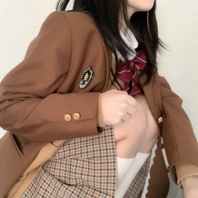 三个月亮